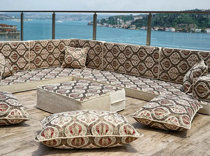 Lale (Tulip) Diwan Floor Sofa with an Ottoman Ogee Motif